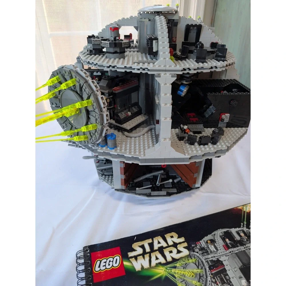 LEGO Star Wars:‎ Death Star (75159) W/ Manual, 99% Complete No Minifigures